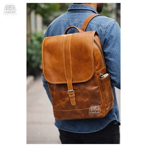 Mini mochila de estilo vintage de lujo para hombre, bolso bandolera de cuero genuino, mochila pequeña, marrón, negro - Product Image 5