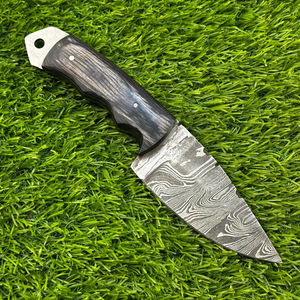 Cuchillo de Caza Plegable de Acero de Damasco de Primera Calidad, Recién Llegado, Hoja de 10 Pulgadas con Punta Caída, Funda de Madera Ligera y Duradera - Product Image 4