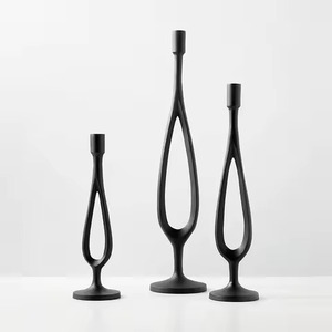Support à bougie en métal tendance, porte-bougie décoratif, décoration moderne pour table, accent d'intérieur pour la maison - Product Image 3