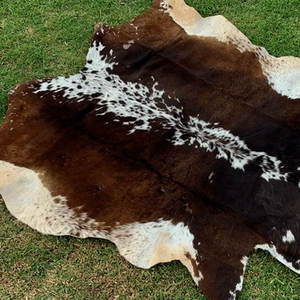 Premium Cowhide Leather Hide Carpet Genuine Cow Skin <b>Rug</b> For Living Room Decoration Luxury Natural Cowhide Leather Hide <b>Rug</b> - Product Image 5