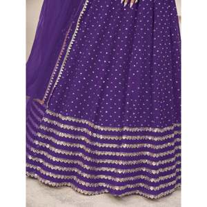 Encantador Lehenga Choli de Georgette con Lentejuelas Violetas para Boda - Product Image 2