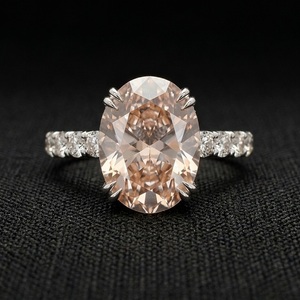 Anillo de Oro Elegante y Moderno para Mujer, Ligero, Estilizado, para Uso Diario, Regalo de Joyería para Boda, Compromiso o Día Especial - Product Image 1