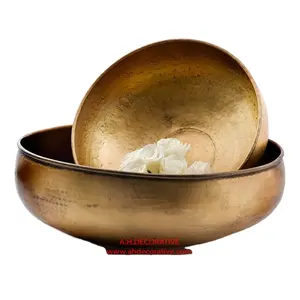 Juego de cuencos de latón antiguo para decoración del hogar y boda, Juego de 2 tazones de Metal con acabado antiguo para flores - Product Image 1