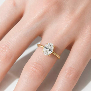 Bagues en diamant, bague de fiançailles en diamant taille ovale, or jaune, style luxueux, bijoux pour femmes - Product Image 4