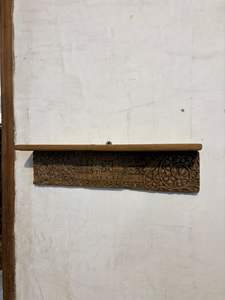 ชั้นวางของติดผนังไม้แกะสลักลายดอกไม้ทำมือ |   ชั้นวางของติดผนังอเนกประสงค์สไตล์วินเทจแบบเรียบง่ายสำหรับห้องน้ำและห้องนั่งเล่น - Product Image 3