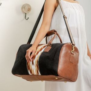 Premium Custom Designer Genuine <b>Leather</b> Gym Duffel <b>Bag</b> Cow Hide <b>Leather</b> High Quality Wholesale Travel Messenger <b>Bags</b> - Product Image 2