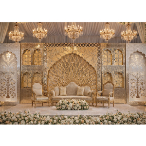 Espejo moderno para bodas, telón de fondo de cristal, escenario de alta calidad con marcos de madera y detalles en espejo dorado para decoración de escenarios de recepción, eventos en Londres - Product Image 1