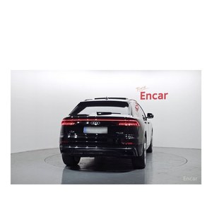 Audi Q8 45 TDI quattro Premium 2023, conduite à gauche, diesel, boîte automatique, sièges en cuir, caméra arrière - 44 548 km - Product Image 4