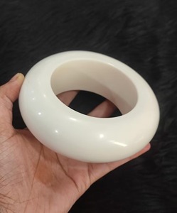 Pulsera de Resina Hecha a Mano de la Mejor Calidad con Diseño Colorido, Joyería Ligera y Moderna para Mujer y Uso Diario en Venta - Product Image 5