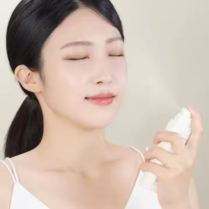 Fijador de Maquillaje TROISTOUCH Heart 80ml, Spray Fijador de Maquillaje Coreano Ligero para una Piel Suave - Product Image 1