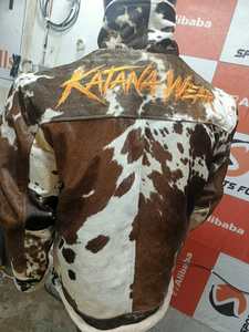 เสื้อแจ็คเก็ตหนังวัวถักนิตติ้งกันน้ำ หนังแท้ ทรงบอมเบอร์ สำหรับผู้หญิง สีน้ำตาลขาว เสื้อโค้ทฤดูหนาว - Product Image 1