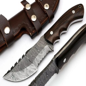 Couteau de chasse Bowie en acier Damas fait main de qualité supérieure, taille personnalisée, avec poignée confortable, couteau à dépecer - Product Image 4