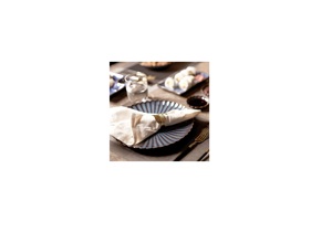 Anillo para Servilletas de Latón con Forma de Hoja, 4.5cm de Ancho, Decoración de Mesa Duradera para Bodas, Estilo Japandi - Product Image 2