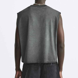 Camiseta sin mangas de punto con cuello en V, 100% poliéster, transpirable, de corte personalizado, estilo urbano, holgada y corta, para hombre. - Product Image 5