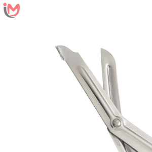 Ciseaux multi-usages à lame dentelée de 7,5″ en acier inoxydable noir, instrument de coupe pour pansements chirurgicaux et traumatiques, OEM - Product Image 2