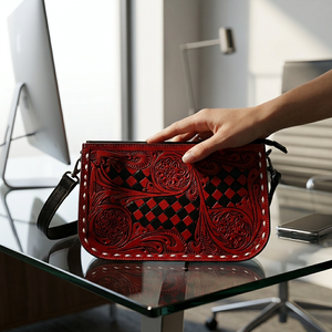 Bolso de Hombro de Mujer 100% Cuero Genuino, Diseño Bohemio con Diamantes Rojos y Flores, Correa Única, Cierre de Cremallera, para Todas las Temporadas - Product Image 5