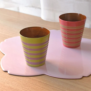 แผ่นรองจานรูปดอกไม้เคลือบเงา แผ่นรองจานเคลือบเงาคุณภาพสูง จำเป็นสำหรับตกแต่งโต๊ะจัดเลี้ยง ขายส่งจากเวียดนาม - Product Image 4