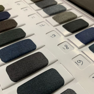 Tissu polyester uni de style warp épais pour garçons et filles, tissu de costume doux en laine, tissé uni teint pour vêtements et chemises - Product Image 1