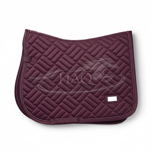 Tapis de selle d'équitation matelassé durable avec structure antidérapante, couches de tissu respirantes et maintien de la forme longue durée - Product Image 4