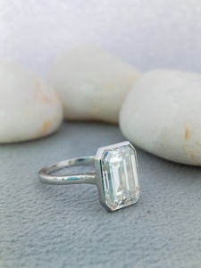 Fine Jewelry Solitaire Bague de fiançailles 14K/18K Solid White Yellow Gold 3.0 CT VVS Lab Grown Emerald Cut GIA Certified - Product Image 3