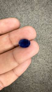 Saphir bleu naturel de 2,98 ct, taille ovale, pierre précieuse non montée, certifié GIA, saphir bleu profond de qualité supérieure pour bijoux fins - Product Image 2