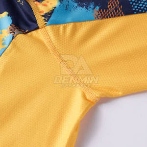 Diseñadas para estilos de vida activos, estas sudaderas con capucha para hombre garantizan una sensación ligera y una movilidad mejorada. - Product Image 6