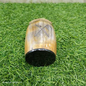 100% tasse en corne de boeuf de qualité naturelle avec anneau en laiton pour boire du thé eau café bière tasse Viking en finition naturelle écologique - Product Image 2
