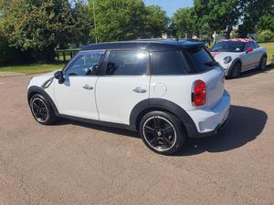 BUENA OFERTA 2023 COUNTRYMAN 1.6 COOPER S SUV 5 PUERTAS GASOLINA AUTOMÁTICO EURO 5 - Product Image 3