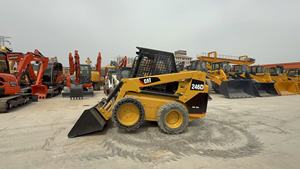 โรงงานจำหน่ายรถตักล้อยางมือสองขนาดเล็ก Caterpillar 246D เครื่องยนต์ Deutz 55 กิโลวัตต์ รับน้ำหนักได้ 1000 กิโลกรัม คุณภาพสูง ขาย - Product Image 6