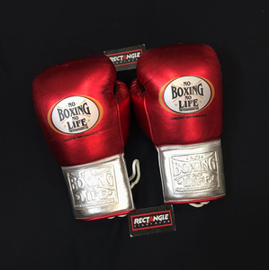 ถุงมือชกมวยหนังวัวแท้แบบผูกเชือก รุ่น Custom No Boxing no Life สำหรับฝึกซ้อมและแข่งขัน ซึมซับเหงื่อ แห้งเร็ว รับผลิตแบบ OEM จำนวนมาก - Product Image 2