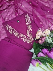 Conjunto de top, pantalón y dupatta bordados, colección boutique, moda femenina, calidad de exportación 72390 SHIVAM- ZARNA - Product Image 5