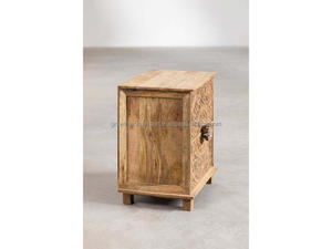 Mesa de Noche Moderna de Madera de Mango Tallada a Mano con 2 Cajones |   Mesa de Noche de Madera Maciza |   Mesa Auxiliar Decorativa para Dormitorio - Product Image 4