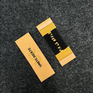 Étiquette personnalisée de luxe en tissu satiné de polyester tissé écologique, lavable, avec pli final et étiquette cousue pour sacs, chaussures, vêtements, jeans et vestes - Product Image 6