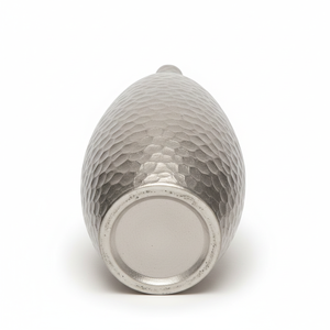 Florero de Metal Plateado Martillado de Lujo, Diseño Ovalado Alto y Elegante, Hecho a Mano, Decoración Moderna para el Hogar, Centro de Mesa, Unidad Individual - Product Image 5