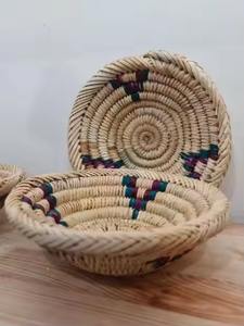 Bandeja de Ratán Tejida a Mano con Forma de Flor, Pequeño Organizador Decorativo Ideal para Decoración del Hogar, Joyas, Monedas, Llaves o Almacenamiento de Objetos Pequeños - Product Image 6