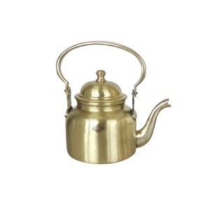Pichet en cuivre martelé pur avec couvercle, pot à eau en cuivre artisanal, carafe de luxe pour café et thé, récipient en cuivre pour les bienfaits santé - Product Image 4