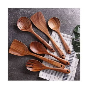 ชุดอุปกรณ์ครัวไม้ทำมือ 6 ชิ้น ประกอบด้วยตะหลิว ช้อน ทัพพี ตะหลิวแบบมีร่อง ปลอดภัยสำหรับภาชนะเคลือบกันติด เป็นมิตรต่อสิ่งแวดล้อม - Product Image 1