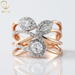 Bague de fiançailles Halo, bague croisée en or 14 carats avec diamants Moissanite taille ronde et taille marquise, bague d'anniversaire pour femme - Product Image 1