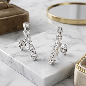 Boucles d'oreilles barres courbes linéaires plaquées or 10K, 1,10 CTW, diamants ronds de qualité supérieure, clarté VVS2 et couleur E, cultivés en laboratoire, luxe - Product Image 1