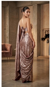 KV Gorgeous Bronze Radiant <b>Red</b> <b>Silk</b> Saree with Unstitched Blouse - Product Image 6