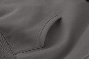 Sudadera extragrande con forro polar premium, corte holgado y diseño de inspiración urbana. Combina comodidad con estilo moderno sin esfuerzo - Product Image 3
