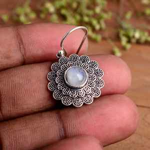 Pendientes de Aro de Plata de Ley 925 con Piedra Lunar Arcoíris Natural, Diseño de Loto Oxidado, Hechos a Mano, Estilo Boho, Regalo de Boda para Mujer, Joyería al por Mayor - Product Image 4
