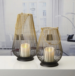 Lanterne à bougie artisanale en fil métallique doré, écologique et durable - Centre de table moderne en verre en forme de goutte d'eau pour la maison - Product Image 2