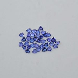 Acheter 4mm Naturel Bleu Tanzanite À Facettes Trillion Cut Gemstone Wholesale Calibrated Tanzanite Loose Stone from Indian Supplier - Product Image 2