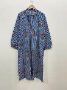 ชุดเดรสผ้าฝ้ายทำมือ ลายดอกไม้สีฟ้า แขนยาว - Product Image 4