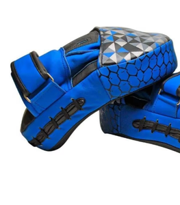 Casque de boxe à motif géométrique bleu en PU avec fermeture élastique réglable, équipement de protection unisexe pour adultes - Product Image 2