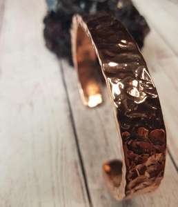 Bracelet manchette magnétique unisexe réglable en cuivre massif de style tibétain antique, élégant et tendance - Product Image 1