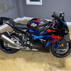 ตัวแทนจำหน่ายที่เชื่อถือได้สำหรับรถมอเตอร์ไซค์สปอร์ต BMW M 1000RR 999 ซีซี 205 แรงม้า ปี 2026 ใหม่ - Product Image 1