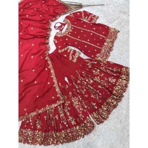 Top fantaisie pour femme-Ensemble Sharara et Dupatta avec broderie et séquence - Product Image 6