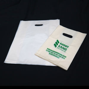 Bolsa de Compras Diseñada para un Almacenamiento Conveniente y Reutilización Repetida, con Construcción a Base de Almidón y Apariencia Minimalista y Elegante - Product Image 6